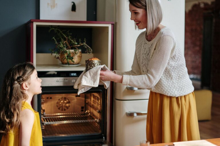 Airfryer czy piekarnik z termoobiegiem? Co zużywa mniej prądu przy fit posiłkach