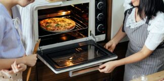 Airfryer czy piekarnik z termoobiegiem? Co zużywa mniej prądu przy fit posiłkach