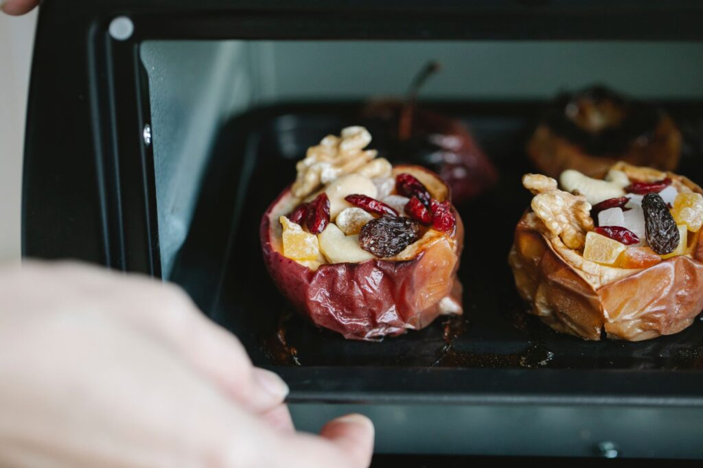 Airfryer czy piekarnik z termoobiegiem? Co zużywa mniej prądu przy fit posiłkach