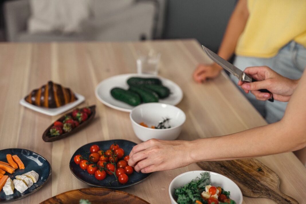 Weekendowe gotowanie na cały tydzień: czy meal prep to styl życia dla każdego?